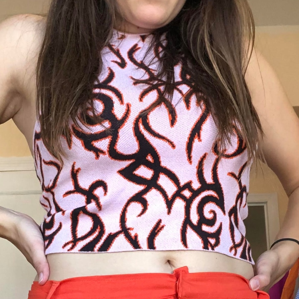 Flame VERY COMFY, high neck crop top